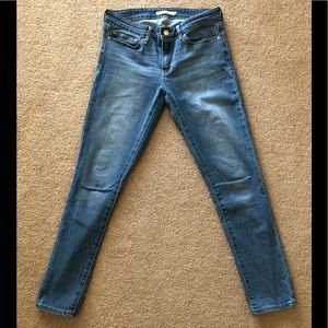 Levi’s 711 Skinny Jeans